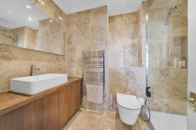 Holland Park Avenue, Shepherd's Bush - W11 view 6