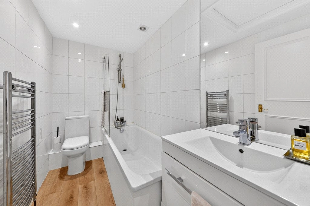 1 bedroom apartments/flats for sale in Ashmore Road, Maida Hill - W9 view 6