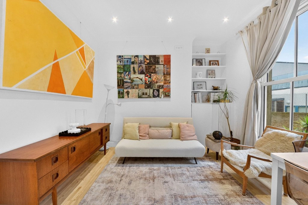 1 bedroom apartments/flats for sale in Ashmore Road, Maida Hill - W9 view 3