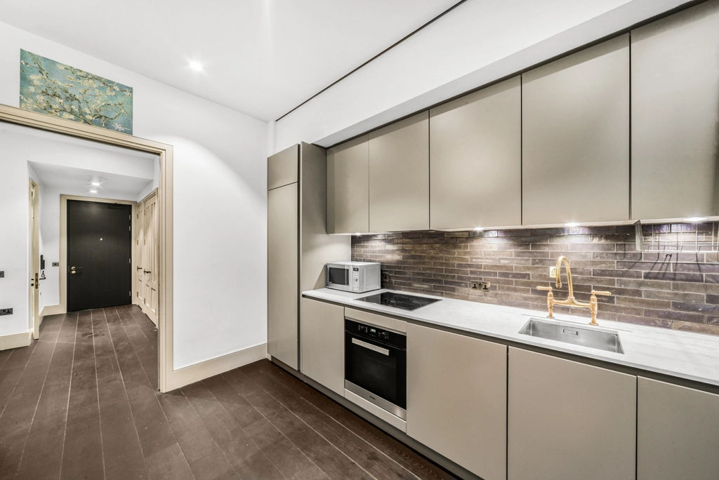 Studio apartments/flats for sale in Victoria Street, Westminster - SW1H view 3