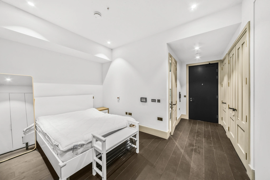 Studio apartments/flats for sale in Victoria Street, Westminster - SW1H view 8