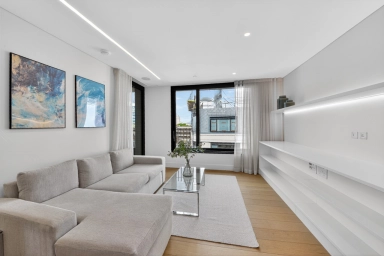 Rathbone Place, Marylebone - W1T view 3
