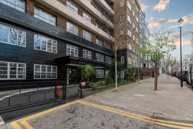 Vicarage Gate, Kensington - W8 view 1