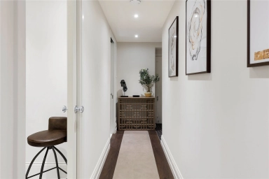 Vicarage Gate, Kensington - W8 view 17