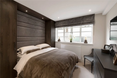 Vicarage Gate, Kensington - W8 view 5
