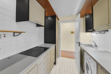 Cromwell Road, Kensington - SW7 view 3