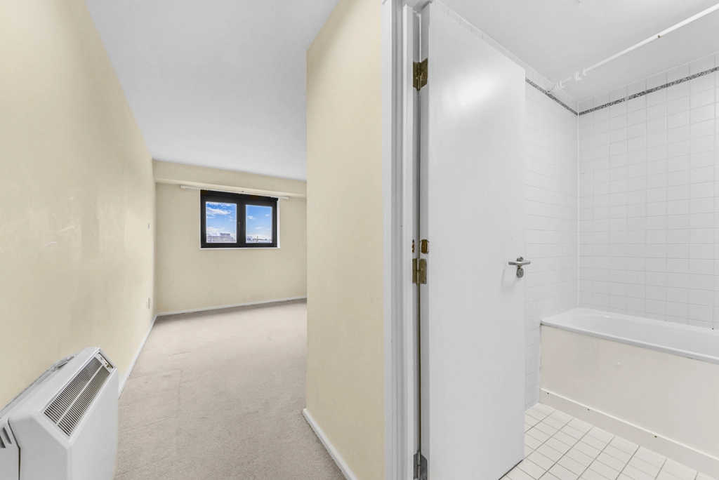 2 bedrooms apartments/flats for sale in Cromwell Road, Kensington - SW7 view 12