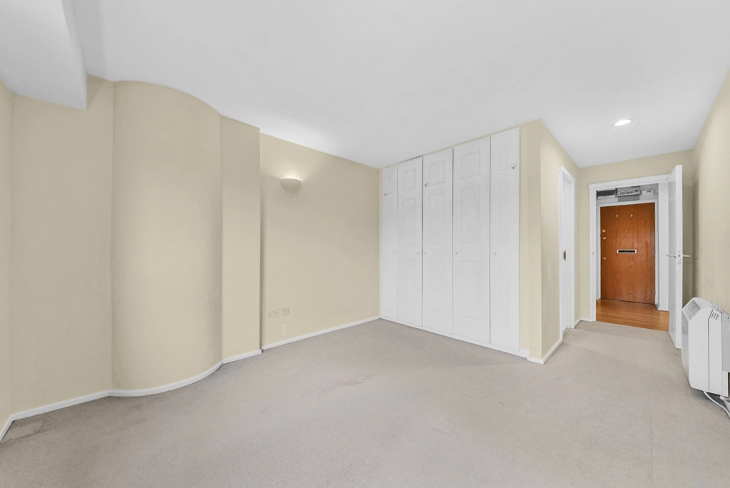 2 bedrooms apartments/flats for sale in Cromwell Road, Kensington - SW7 view 5