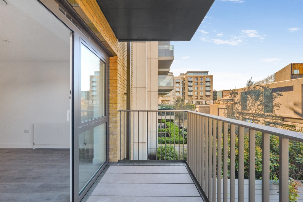 1 bedroom apartments/flats for sale in Parr's Way, Hammersmith - W6 view 8