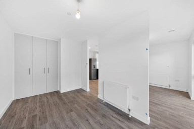 Parr's Way, Fulham - W6 view 11