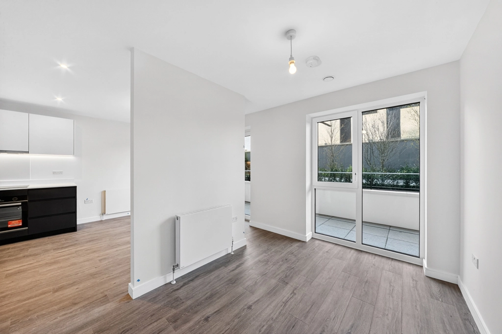 1 bedroom apartments/flats for sale in Parr's Way, Fulham - W6 view 5