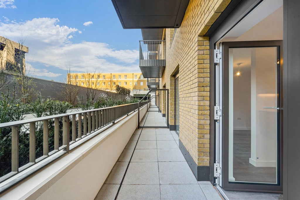 1 bedroom apartments/flats for sale in Parr's Way, Fulham - W6 view 7