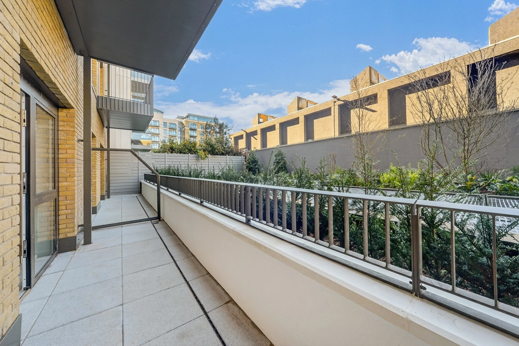 1 bedroom apartments/flats for sale in Parr's Way, Fulham - W6 view 13