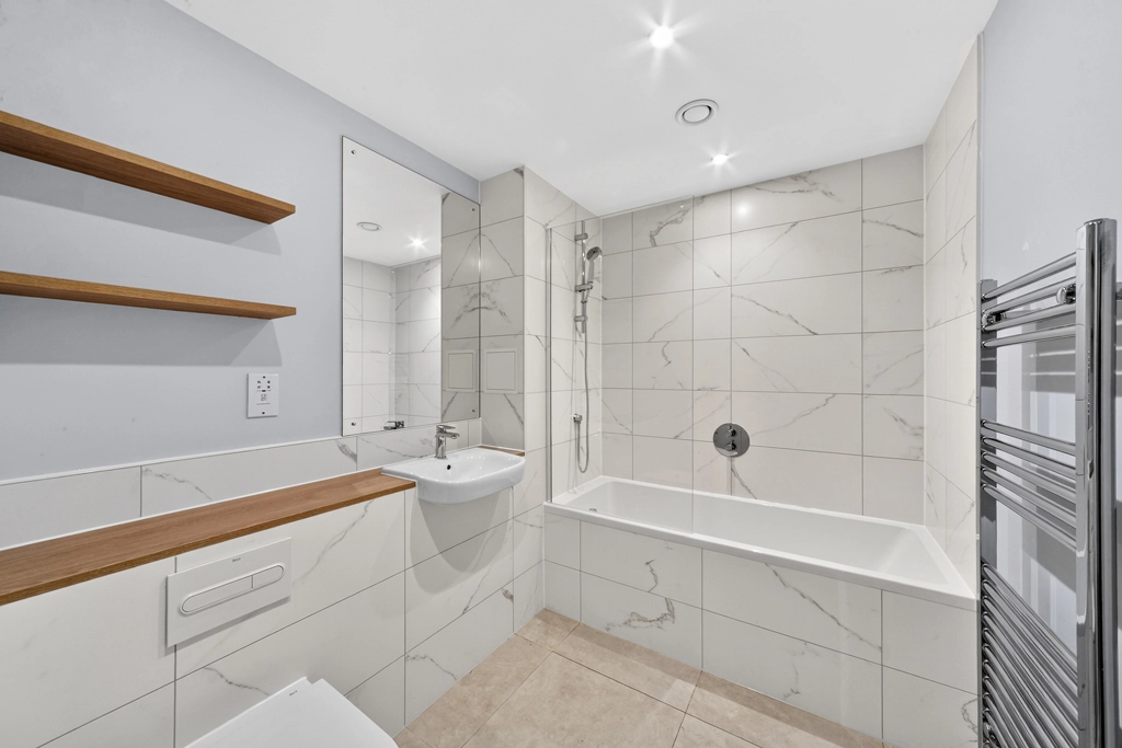 1 bedroom apartments/flats for sale in Parr's Way, Fulham - W6 view 6