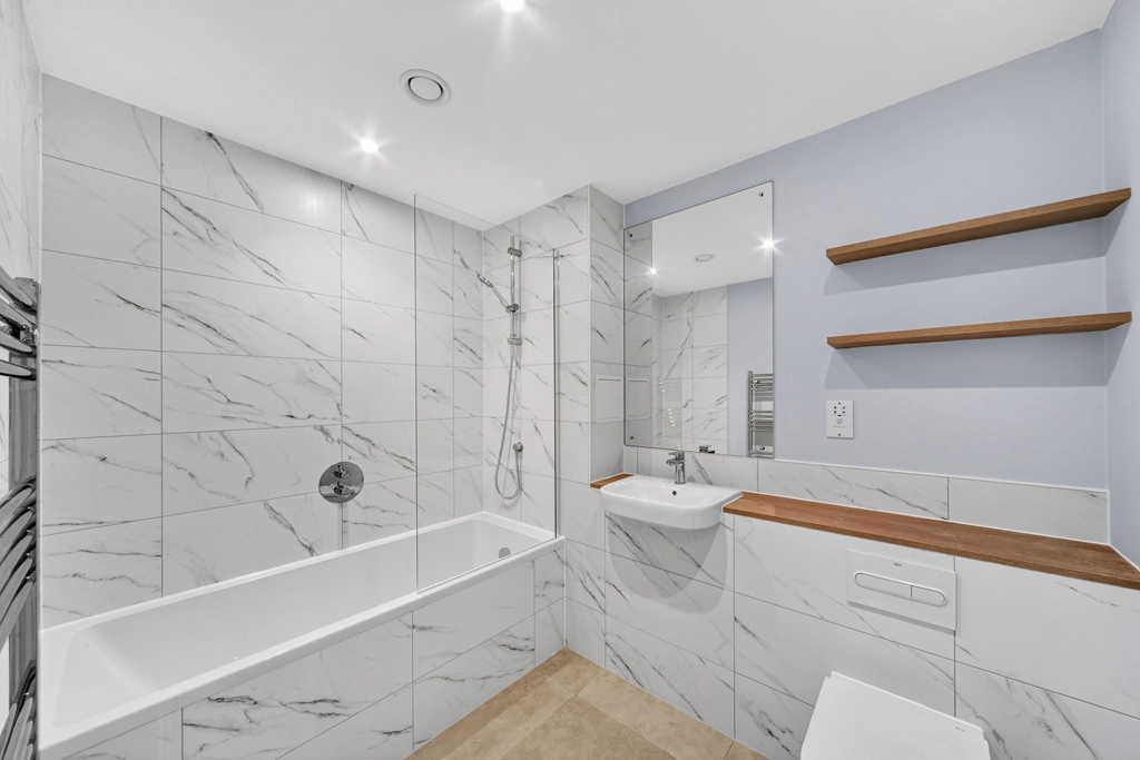 1 bedroom apartments/flats for sale in Parr's Way, Hammersmith - W6 view 6