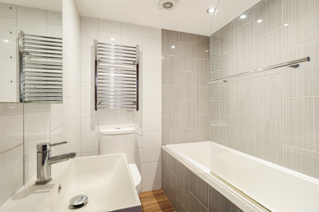 2 bedrooms apartments/flats for sale in Edgware Road, Paddington - W2 view 16