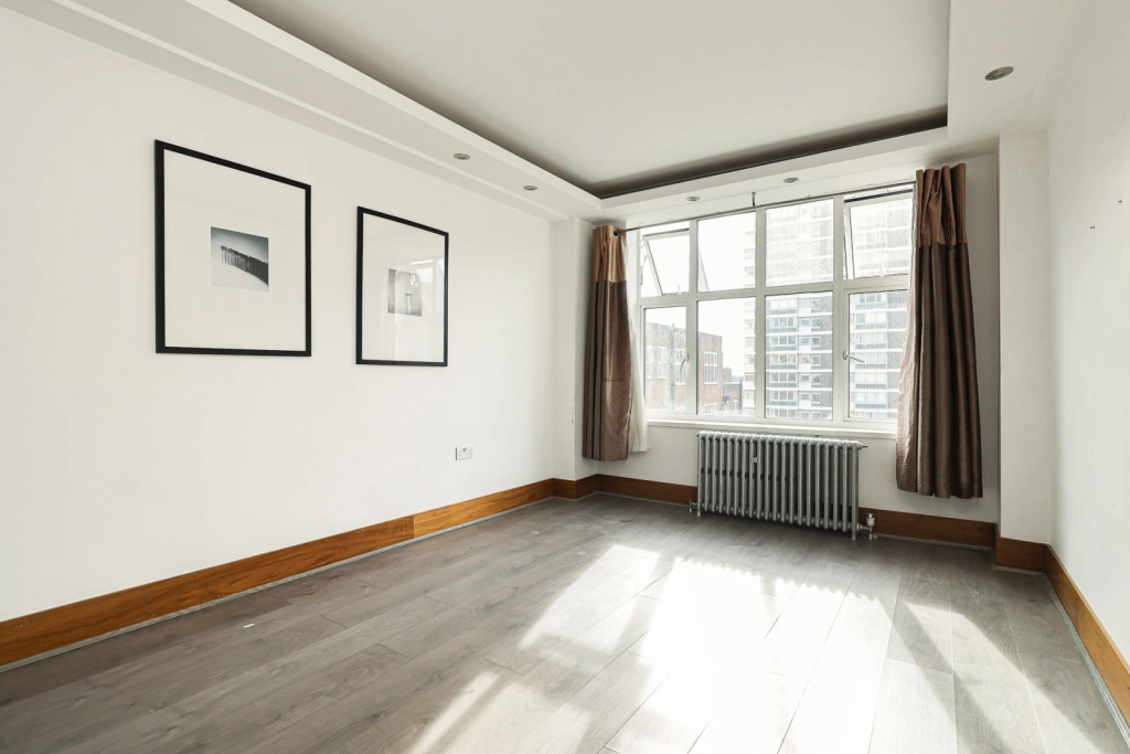 2 bedrooms apartments/flats for sale in Edgware Road, Paddington - W2 view 15