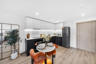 Parr's Way, Hammersmith - W6 view 11