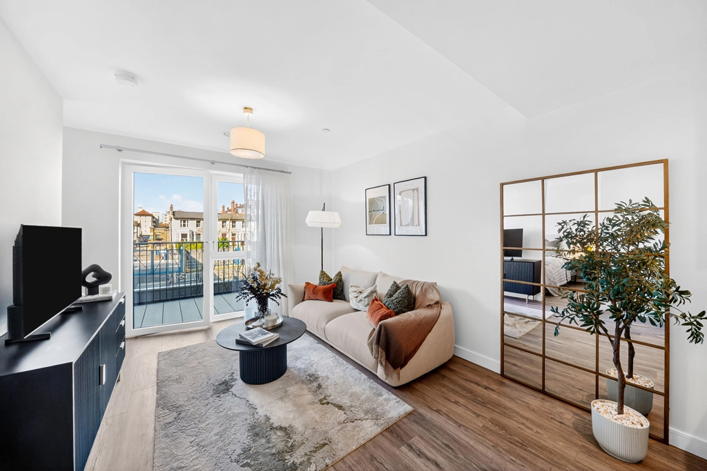 1 bedroom apartments/flats for sale in Parr's Way, Hammersmith - W6 view 2