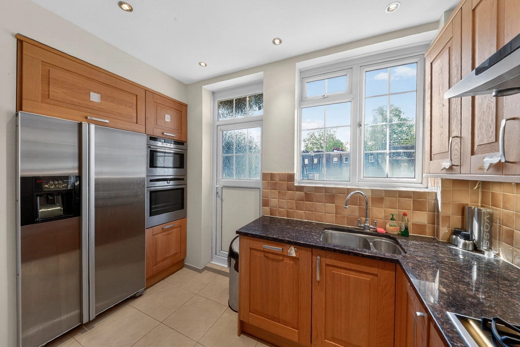 4 bedrooms apartments/flats for sale in Edgware Road, Marylebone - W2 view 9