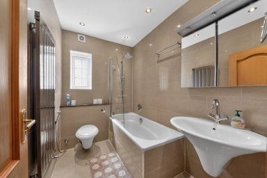 Edgware Road, Marylebone - W2 view 6