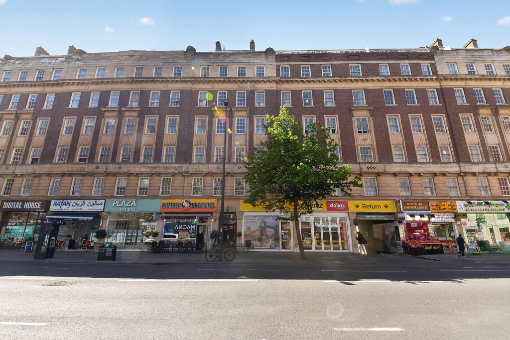 4 bedrooms apartments/flats for sale in Edgware Road, Marylebone - W2 view 7