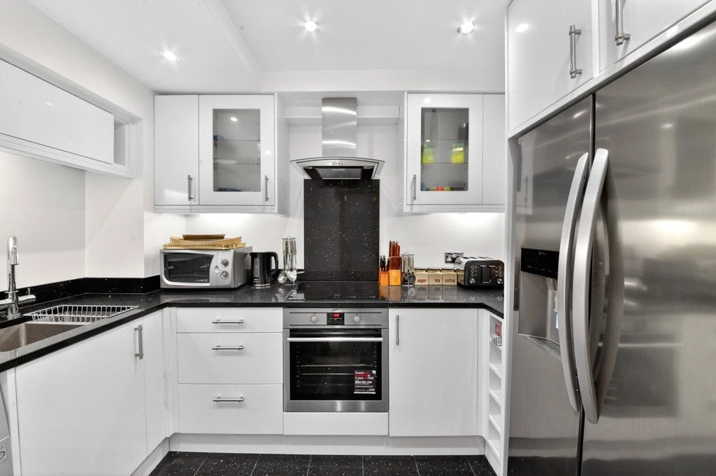 3 bedrooms apartments/flats for sale in Piccadilly, Westminster - W1J view 13