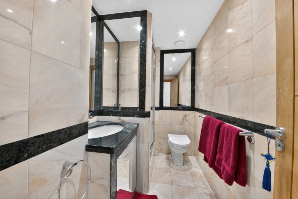 3 bedrooms apartments/flats for sale in Piccadilly, Westminster - W1J view 14
