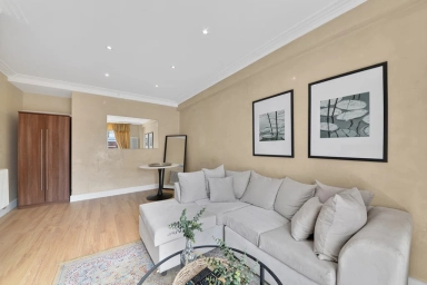 Edgware Road, Marylebone - W2 view 3
