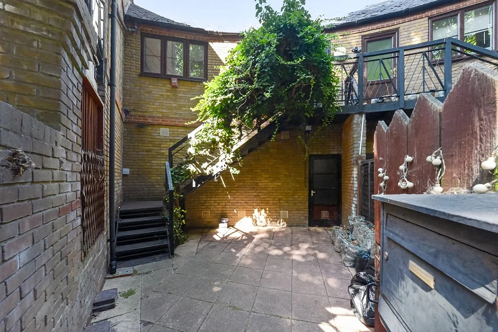 1 bedroom apartments/flats for sale in Brunswick Quay, Rotherhithe - SE16 view 7