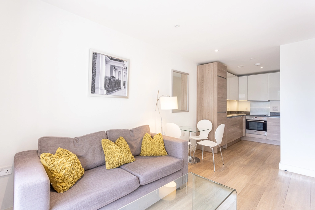 1 bedroom apartments/flats for sale in Seafarer Way, Surrey Quays - SE16 view 2
