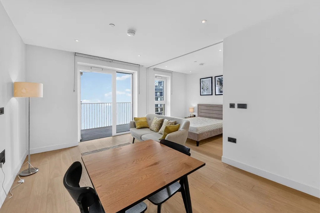 1 bedroom apartments/flats for sale in Fountain Park Way, White City - W12 view 9