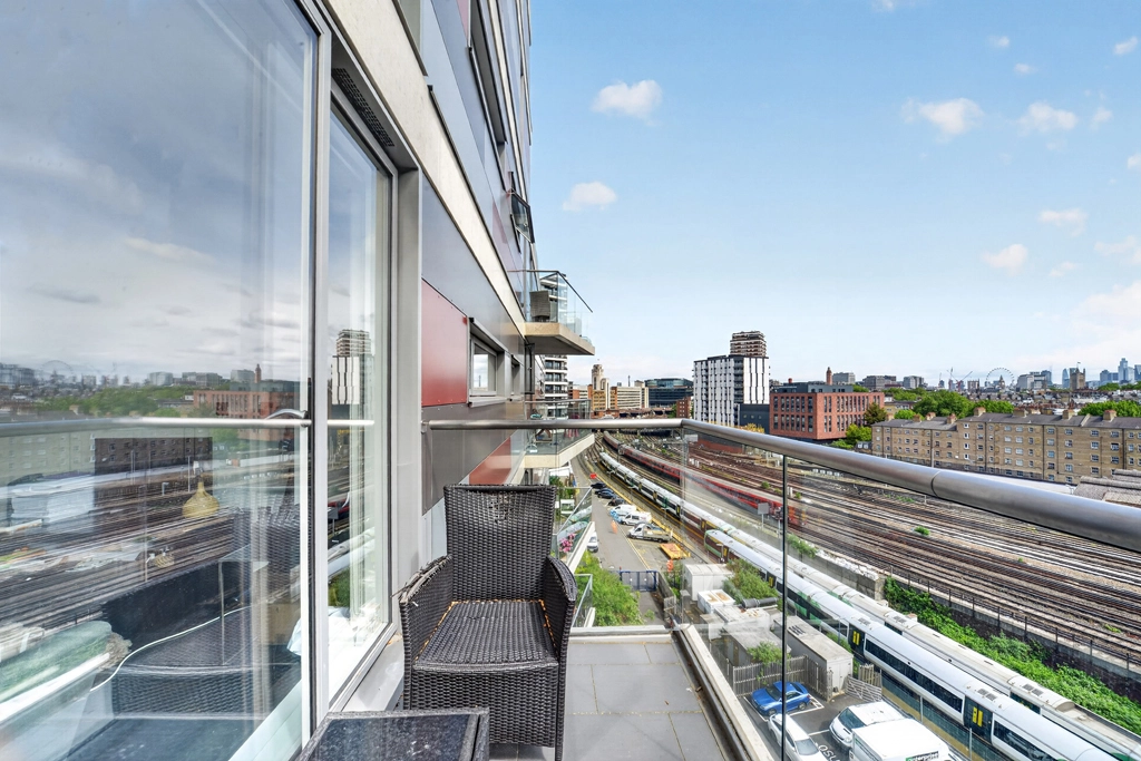 1 bedroom apartments/flats for sale in Gatliff Road, Pimlico - SW1W view 7