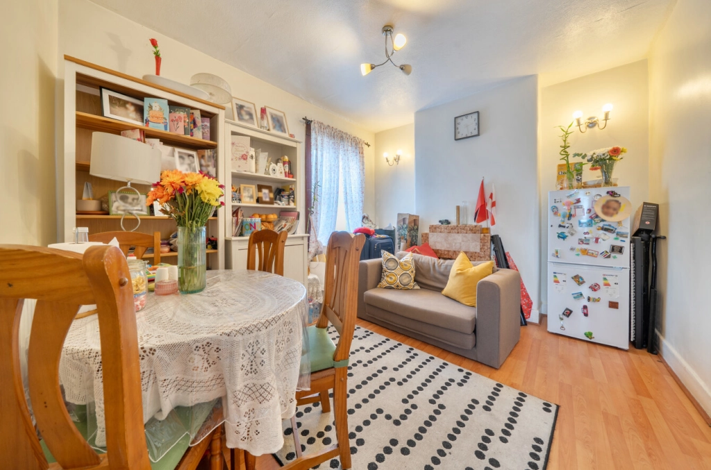 2 bedrooms apartments/flats for sale in Oakdale Road, Leytonstone - E11 view 8