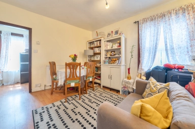 Oakdale Road, Leytonstone - E11 view 2