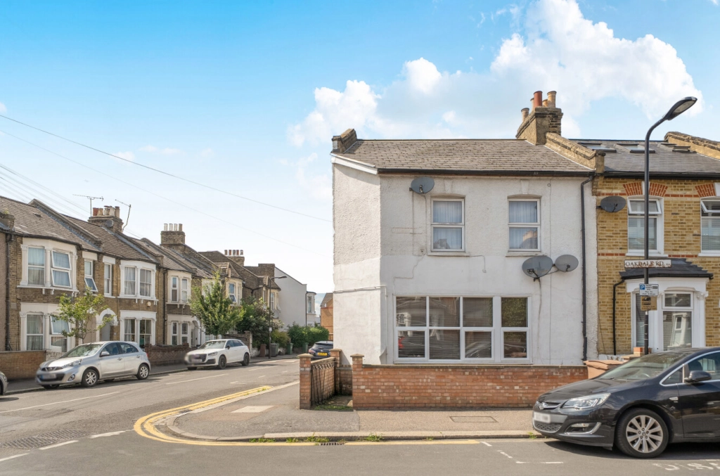 2 bedrooms apartments/flats for sale in Oakdale Road, Leytonstone - E11 view 18