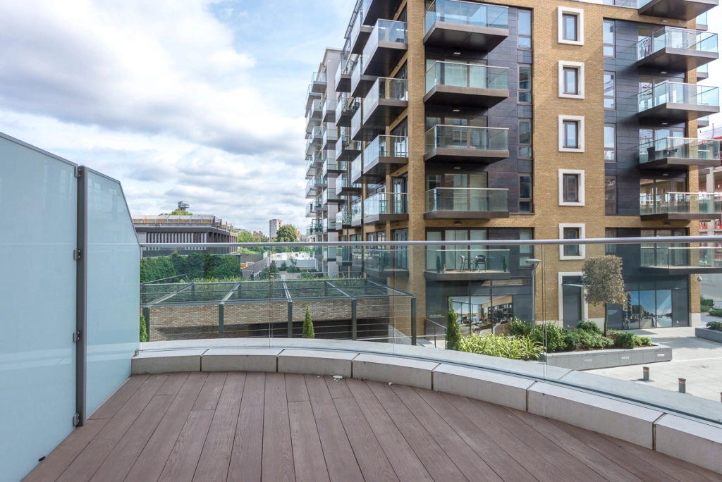 2 bedrooms apartments/flats for sale in Regatta Lane, Fulham Reach - W6 view 7