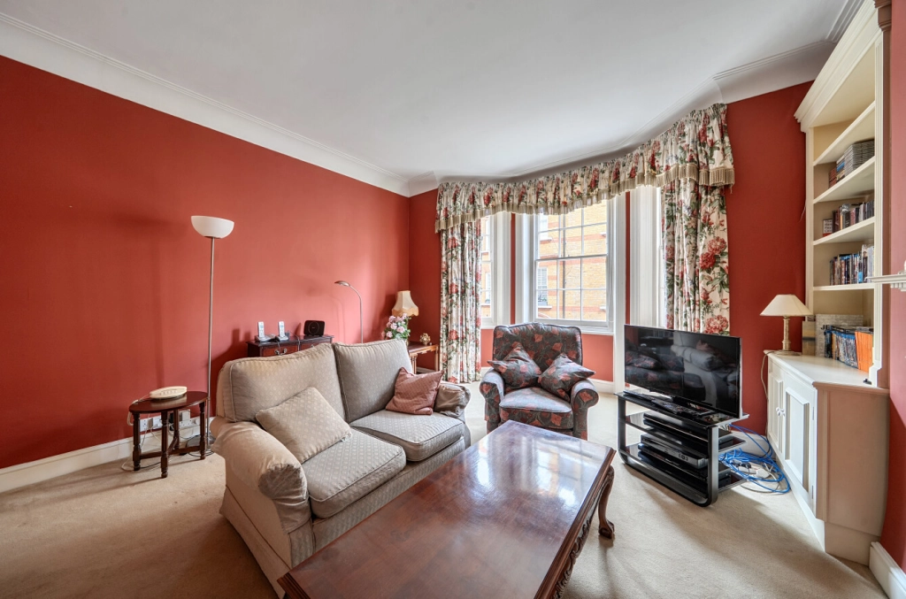 3 bedrooms apartments/flats for sale in Kensington Church Street, Kensington - W8 view 3