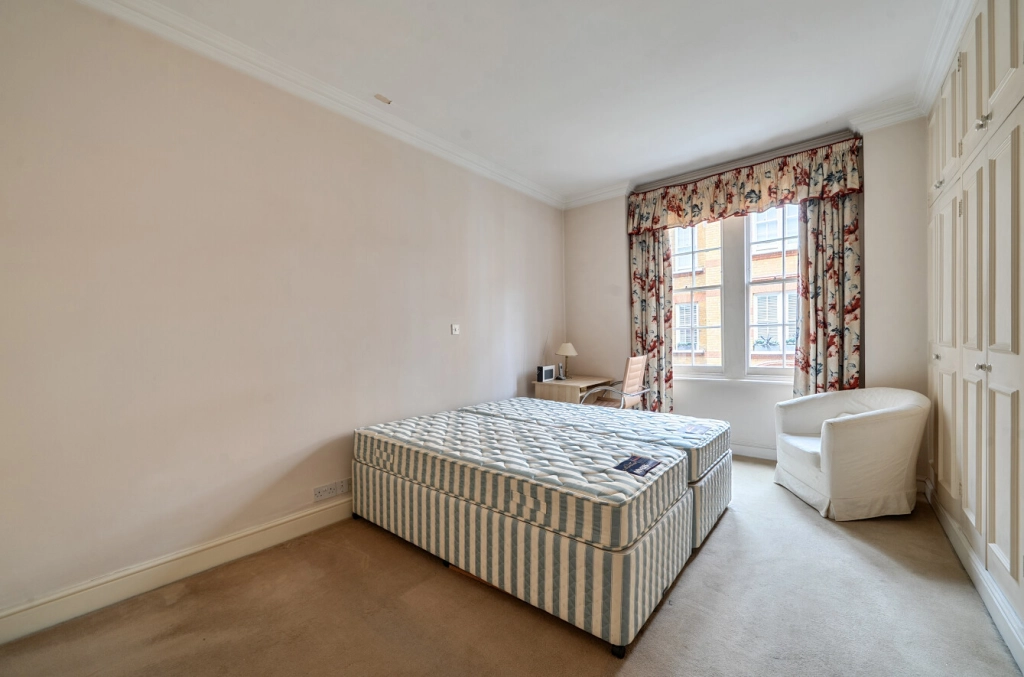 3 bedrooms apartments/flats for sale in Kensington Church Street, Kensington - W8 view 5