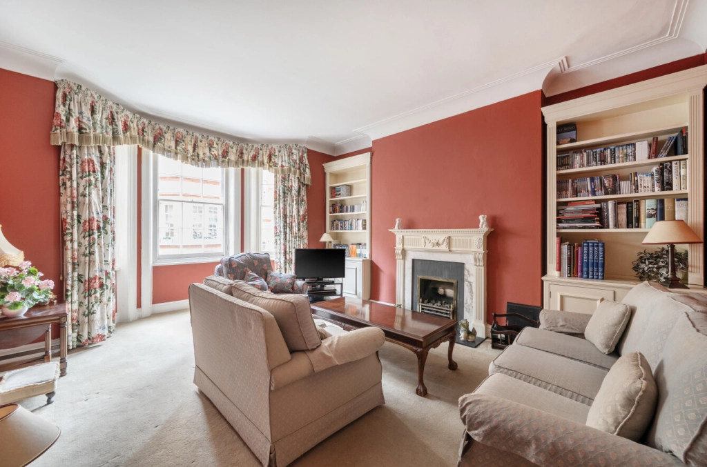 3 bedrooms apartments/flats for sale in Kensington Church Street, Kensington - W8 view 2