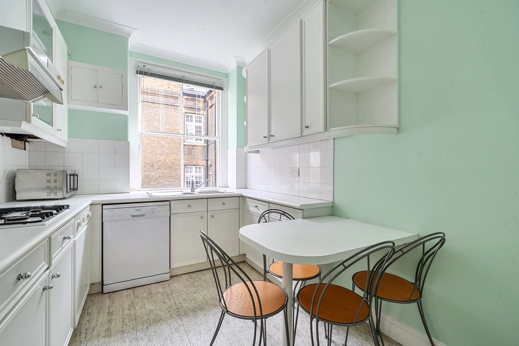 3 bedrooms apartments/flats for sale in Kensington Church Street, Kensington - W8 view 12