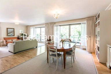 Hyde Park Gate - SW7 view 6