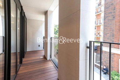 1 Lancer Square - W8 view 1