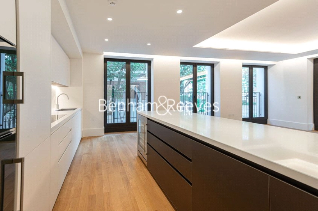 2 bedrooms apartments/flats for sale in 1 Lancer Square - W8 view 6