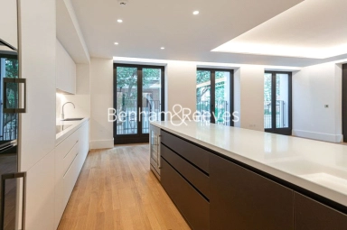 1 Lancer Square - W8 view 6