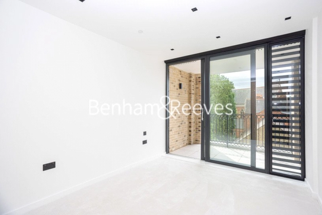 1 bedroom apartments/flats for sale in Cluny Mews - SW5 view 2