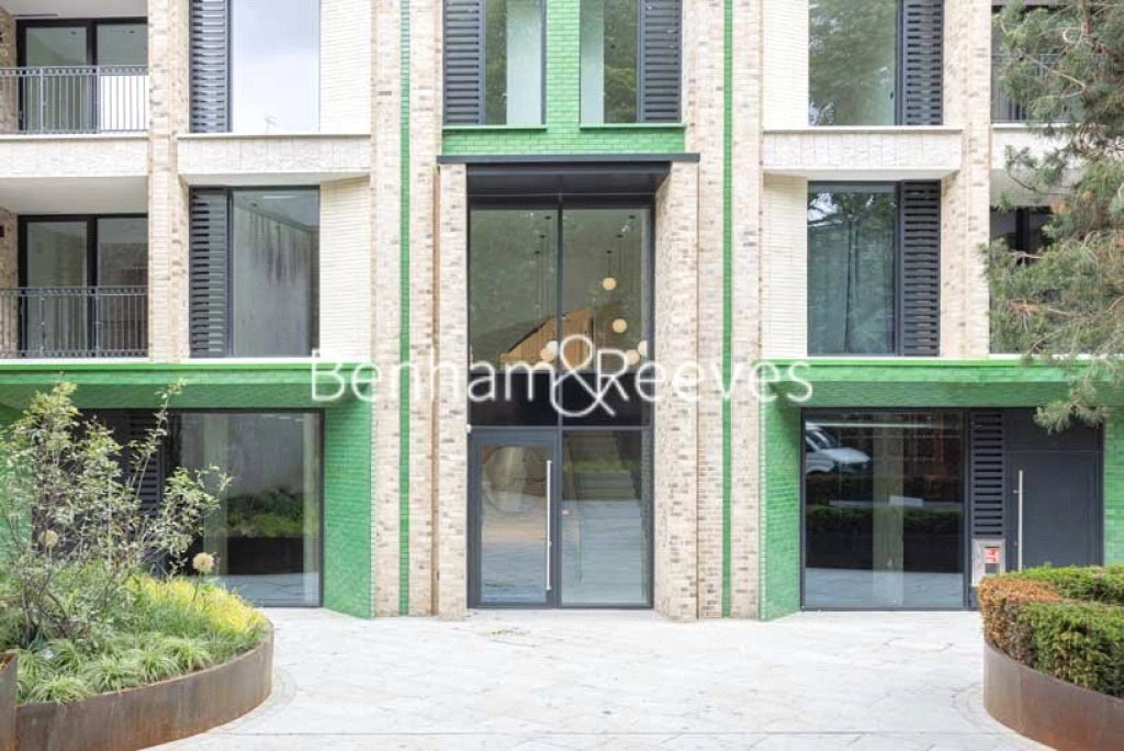 1 bedroom apartments/flats for sale in Cluny Mews - SW5 view 5