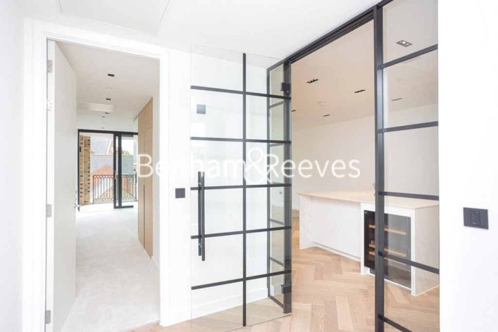 1 bedroom apartments/flats for sale in Cluny Mews - SW5 view 6