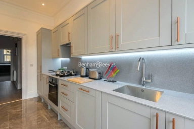Southwell Gardens - SW7 view 2