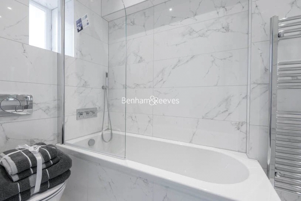 2 bedrooms apartments/flats for sale in Southwell Gardens - SW7 view 7
